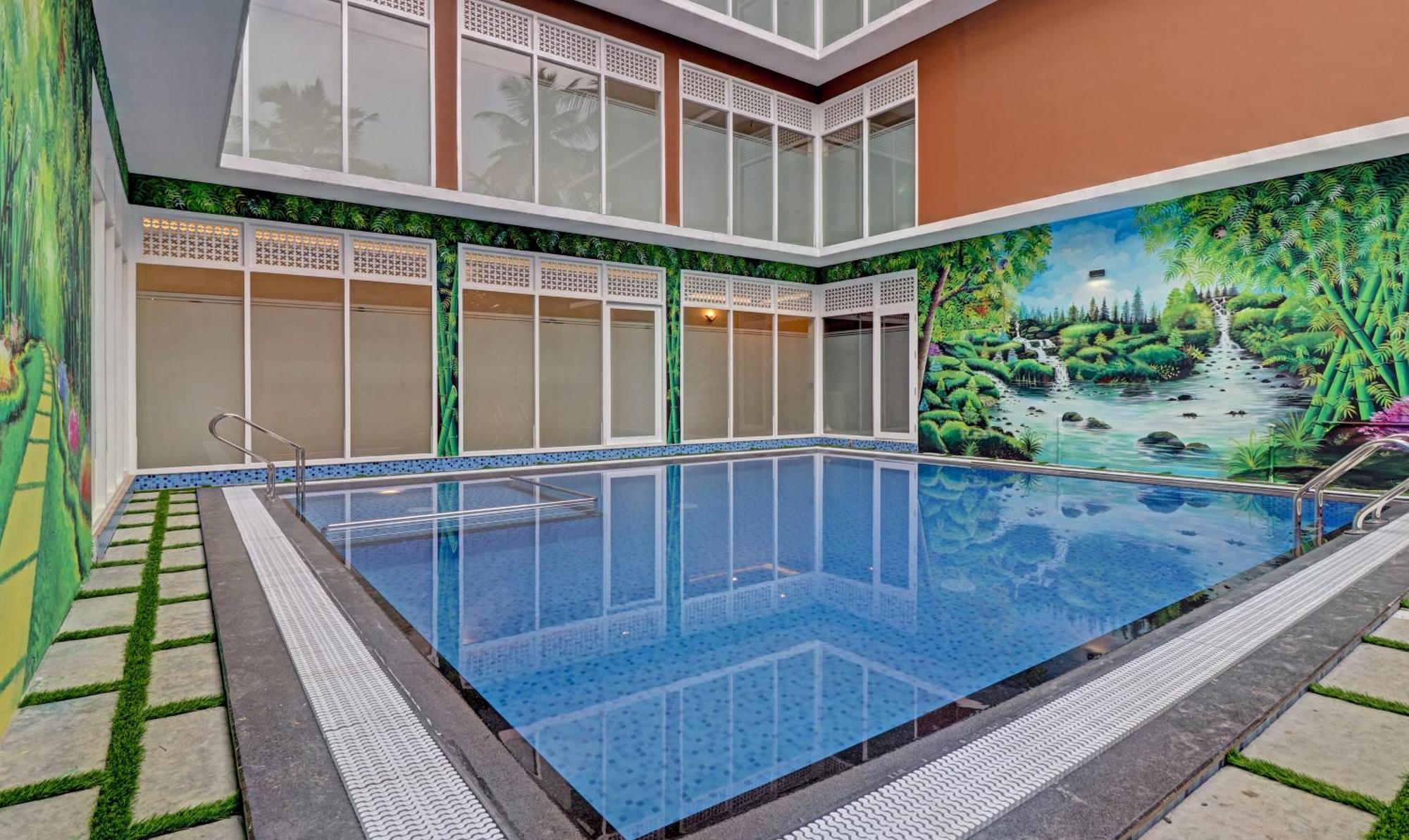 Treebo Golden Terminal, Kochi Airport Hotel ภายนอก รูปภาพ